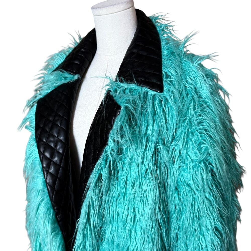 ORTTU Faux Fur Unique Trench Coat Faux Leather Size Fit XL Belted V-Neckline - Picture 8 of 9